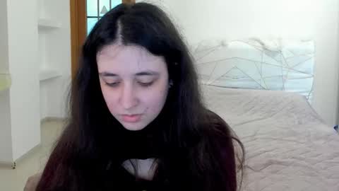 Kate online show from April 15, 2026, 8:32 am