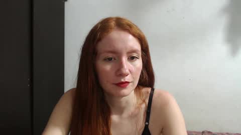 Snapshot of ginger_giirl chatting on December 7, 2024, 8:00 am Ginger online show from December 7, 2024, 8:00 am