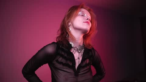 Snapshot of ginger_hugs chatting on December 27, 2024, 10:05 pm im expecting 350 thumbs up on my altar online show from December 27, 2024, 10:05 pm
