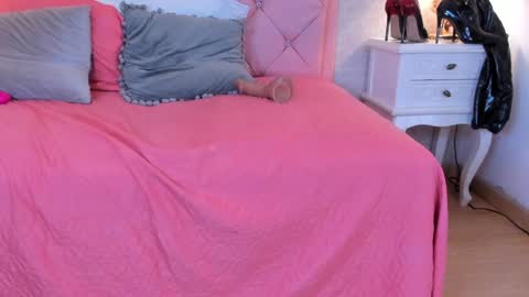 Ginger online show from January 12, 2025, 10:33 pm