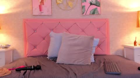 Ginger online show from February 1, 2025, 11:06 pm