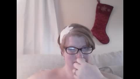 Snapshot of gingerbabe2500 chatting on December 21, 2025, 1:46 am gingerbabe2500 online show from December 21, 2025, 1:46 am