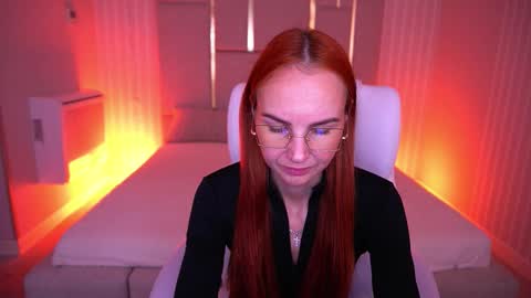 GinegerGazee online show from November 3, 2025, 8:04 am