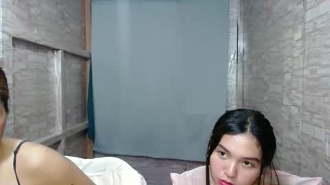 ginna2005 online show from October 27, 2025, 5:39 pm