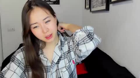 Ginny online show from February 24, 2025, 11:54 am