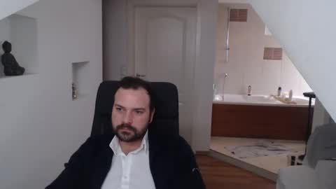 Snapshot of gintonik89 chatting on February 14, 2025, 7:49 am gintonik89 online show from February 14, 2025, 7:49 am