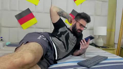 Snapshot of gio_lorenz chatting on October 1, 2025, 1:17 pm gio_lorenz online show from October 1, 2025, 1:17 pm