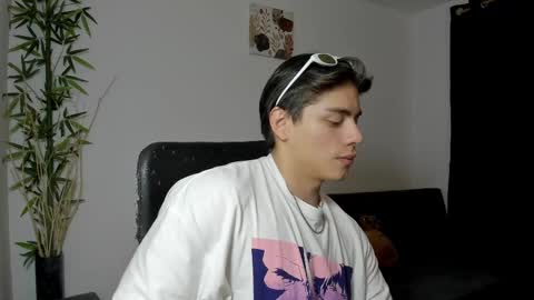 GioRusso online show from February 18, 2025, 5:53 am