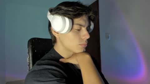 GioRusso online show from October 24, 2025, 4:20 am