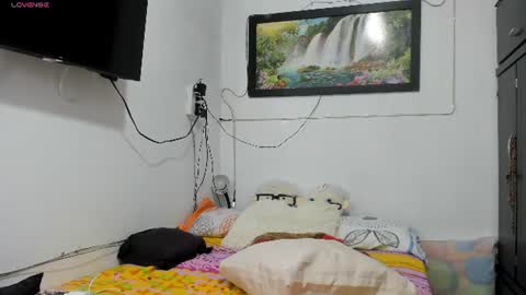 Snapshot of giorgia_xue55 chatting on June 25, 2026, 5:12 am Mary online show from June 25, 2026, 5:12 am