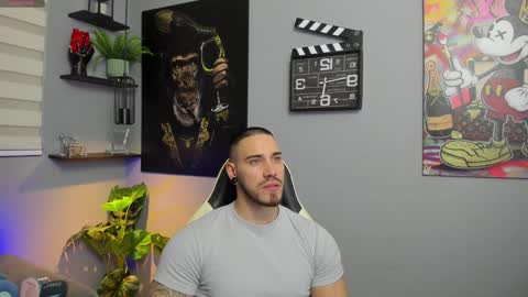 Giorgio leone online show from January 16, 2025, 3:23 am