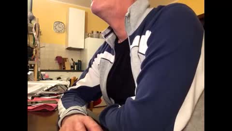 giovanni_1964 online show from April 20, 2026, 12:57 am