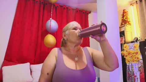 Snapshot of girl_amada chatting on February 16, 2026, 7:32 pm Girl Amada online show from February 16, 2026, 7:32 pm