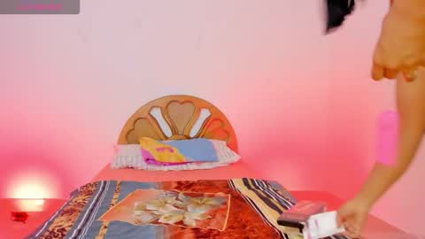 Snapshot of girl_hot08 chatting on November 22, 2025, 11:37 pm Scarlett online show from November 22, 2025, 11:37 pm