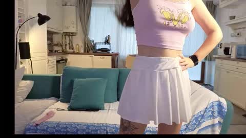 Girlfriend online show from October 9, 2025, 1:53 pm