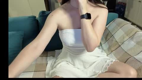 Girlfriend online show from January 5, 2026, 5:27 pm