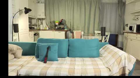 Girlfriend online show from January 19, 2026, 3:27 pm