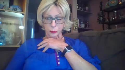 Girlinrock online show from May 8, 2026, 1:00 am