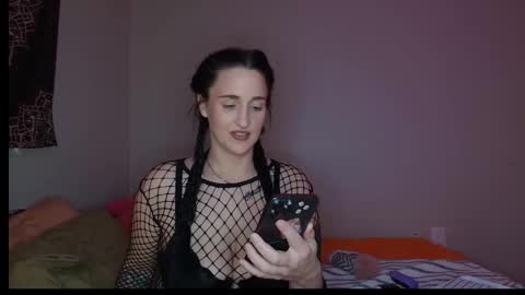 Snapshot of girlofurdreamsxxxxox chatting on December 4, 2025, 2:48 pm Camille online show from December 4, 2025, 2:48 pm