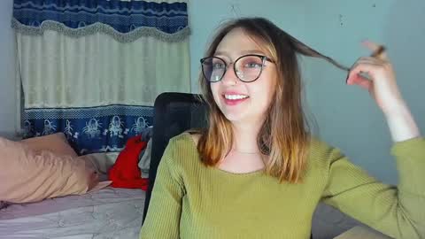 Maze    Thumbs up online show from December 24, 2024, 4:11 am