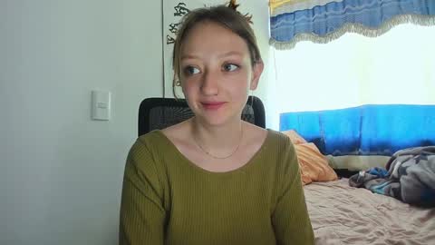 Maze    Thumbs up online show from December 24, 2024, 3:58 pm