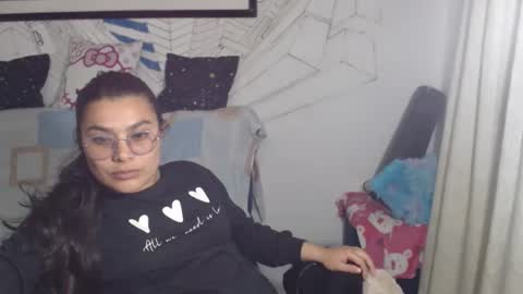 girlsex_hot online show from April 8, 2026, 12:32 am