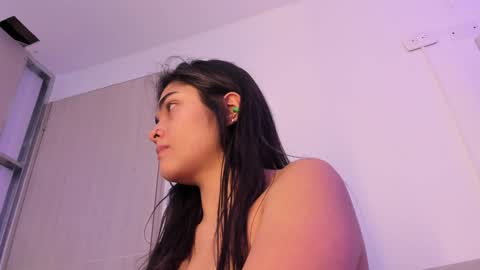 Snapshot of giselamaru chatting on January 12, 2025, 6:38 pm online show from January 12, 2025, 6:38 pm