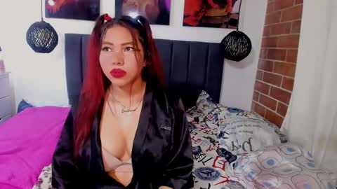  Kylie  online show from March 4, 2025, 2:49 am