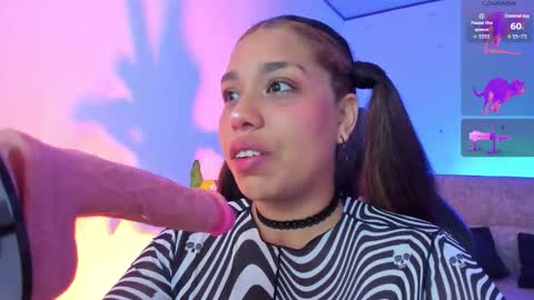 Giselle online show from November 28, 2025, 4:26 am