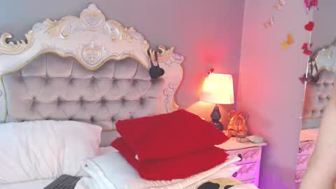 GiselleNoah online show from February 11, 2025, 6:01 pm