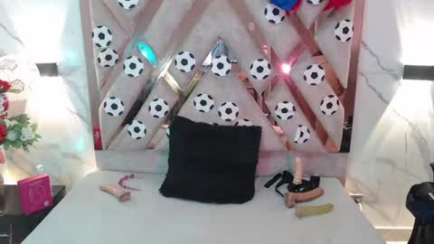 Snapshot of giselslut chatting on July 12, 2026, 5:15 pm giselslut online show from July 12, 2026, 5:15 pm