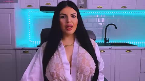 Giulia online show from February 24, 2026, 10:19 pm