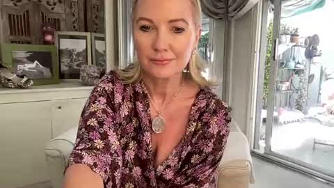 Snapshot of gl1tter_barbie chatting on July 5, 2026, 10:22 am Gl1tter Barbie online show from July 5, 2026, 10:22 am