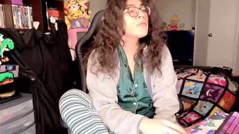 glaceon9 online show from February 18, 2026, 12:17 am