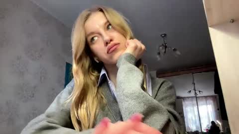 gladyswigg online show from April 6, 2026, 3:13 pm