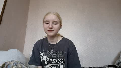Laura online show from April 7, 2026, 7:09 am