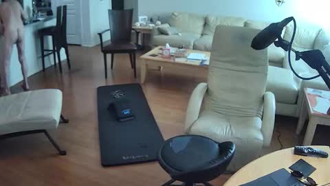 glennbitch online show from November 6, 2025, 5:36 pm