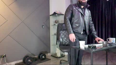 Matthew .. for short call me Matt online show from December 29, 2024, 9:30 pm