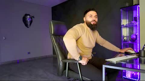 Matthew .. for short call me Matt online show from March 4, 2025, 3:26 pm