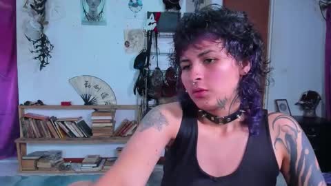 Snapshot of glitch_doll chatting on October 16, 2025, 3:46 pm NYX online show from October 16, 2025, 3:46 pm