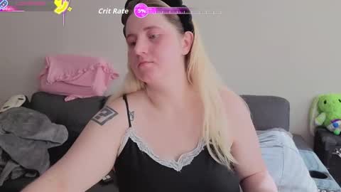 Glitch online show from November 7, 2025, 5:35 pm