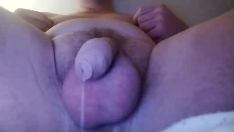 Gloaming online show from October 15, 2025, 5:02 pm