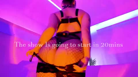 Mimi online show from March 17, 2026, 8:01 pm