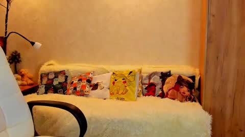 Gloria Wood online show from March 6, 2025, 11:53 pm