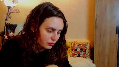 Gloria Wood online show from September 29, 2025, 5:29 pm