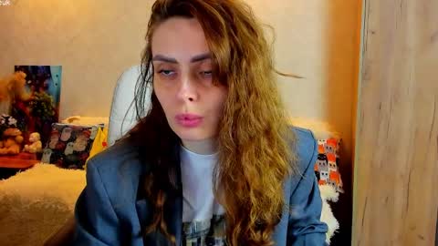 Gloria Wood online show from April 4, 2026, 4:04 pm