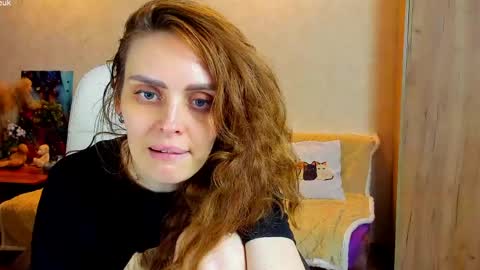 Gloria Wood online show from April 16, 2026, 9:04 pm