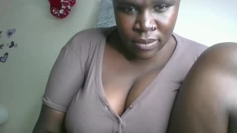 Snapshot of glorious_t chatting on February 26, 2026, 11:04 pm glorious_t online show from February 26, 2026, 11:04 pm