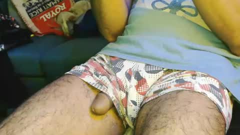 Snapshot of glossyshaft chatting on December 11, 2024, 12:23 am Llusef online show from December 11, 2024, 12:23 am