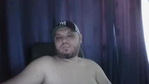 Snapshot of glusgan chatting on June 8, 2026, 8:15 am Your boy online show from June 8, 2026, 8:15 am